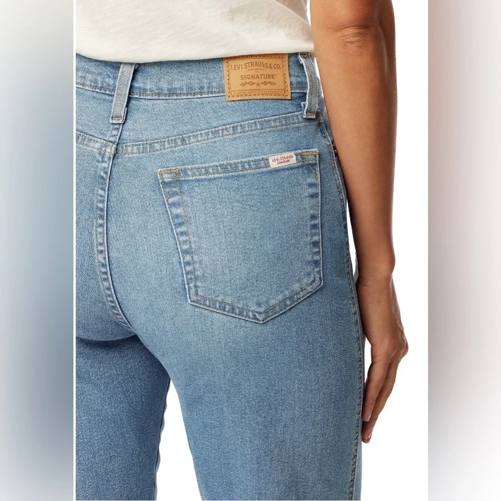 Levi Strauss Signature High Rise Blue Jeans